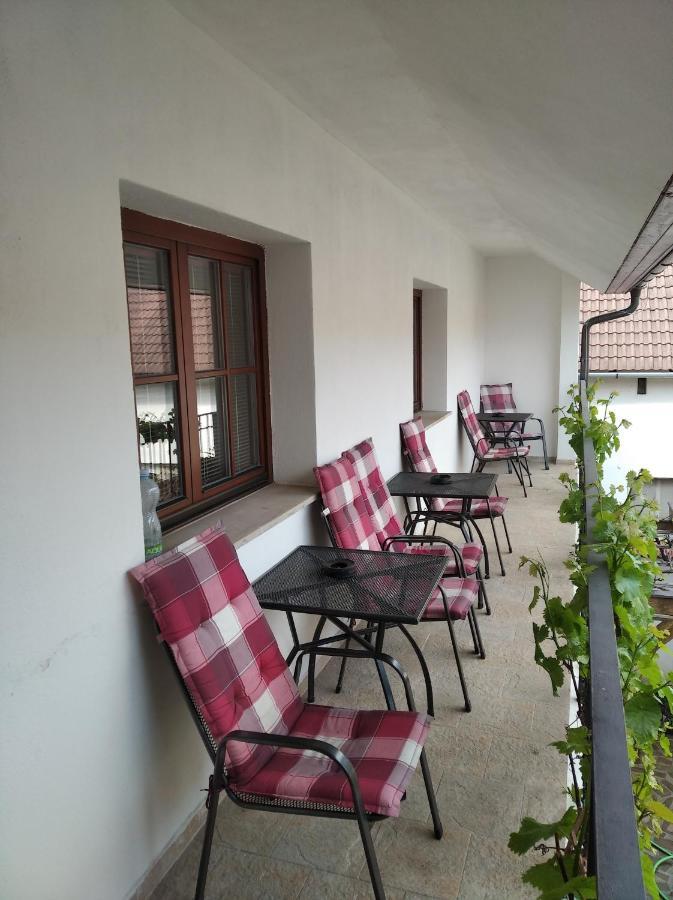 Alva Pension 2 Mikulov Exteriér fotografie
